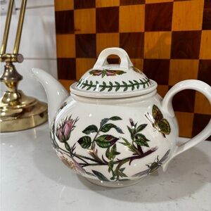 Portmeirion Botanic Garden Dog Rose Teapot